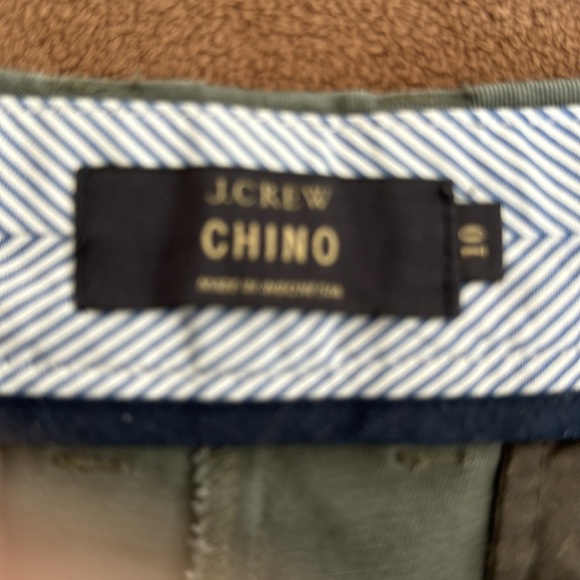 J Crew 4” Chino Shorts - Picture 3 of 4